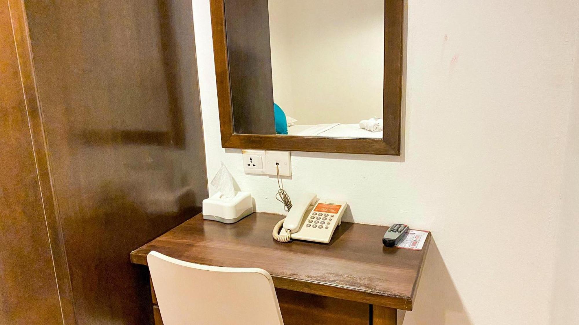 Hotel Queenspark Lovita 3*
